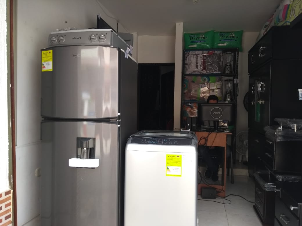 Comercial Ballesteros mini 1